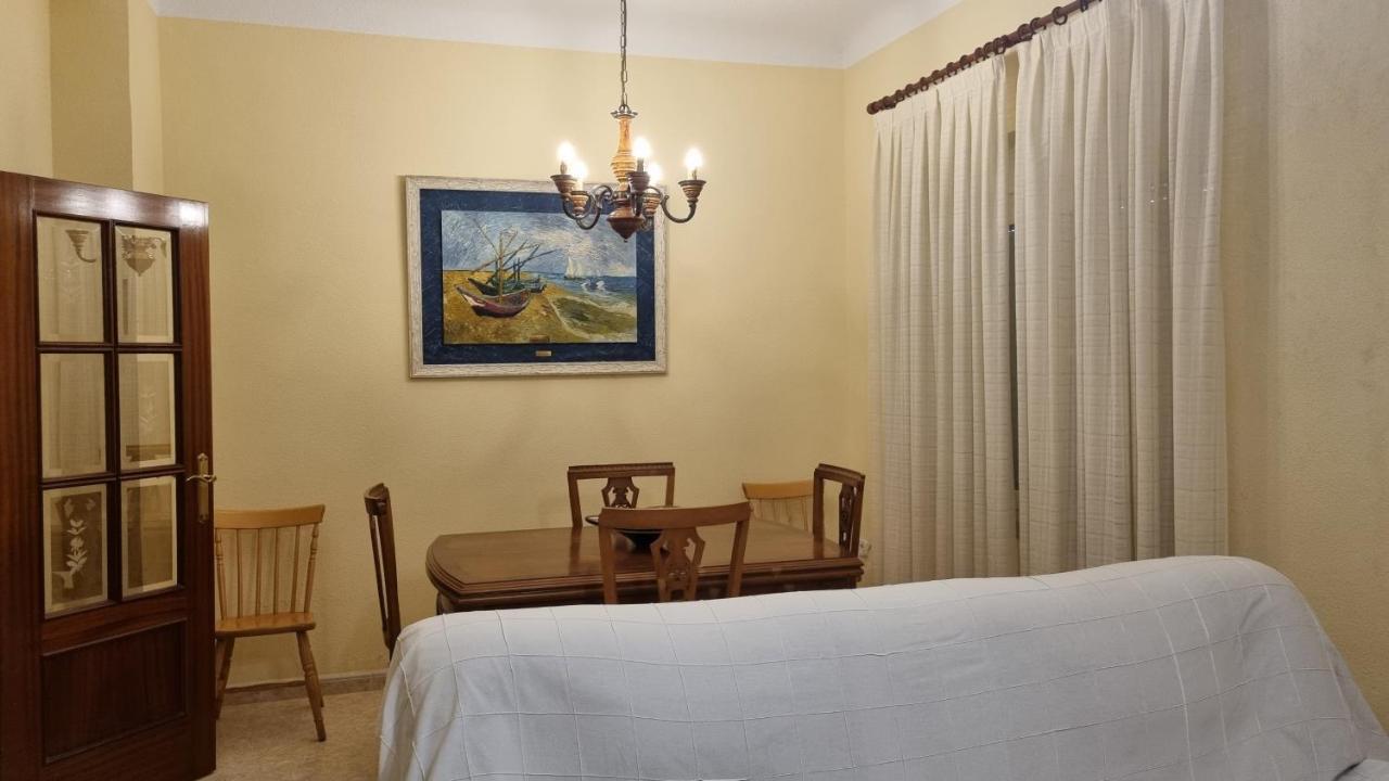 Holiday home Alquilo Casa En Campello Centro *