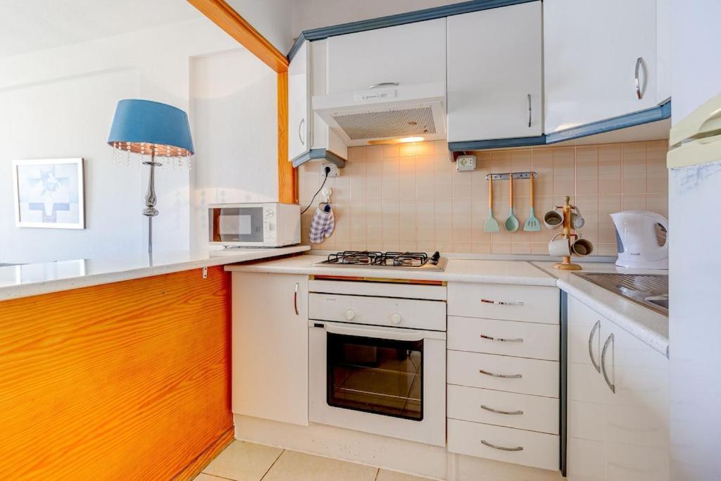Ocean View 2bedroom In Los Cristianos, Heated Pool, 3 Minutes To Beach * Los Cristianos (Tenerife)
