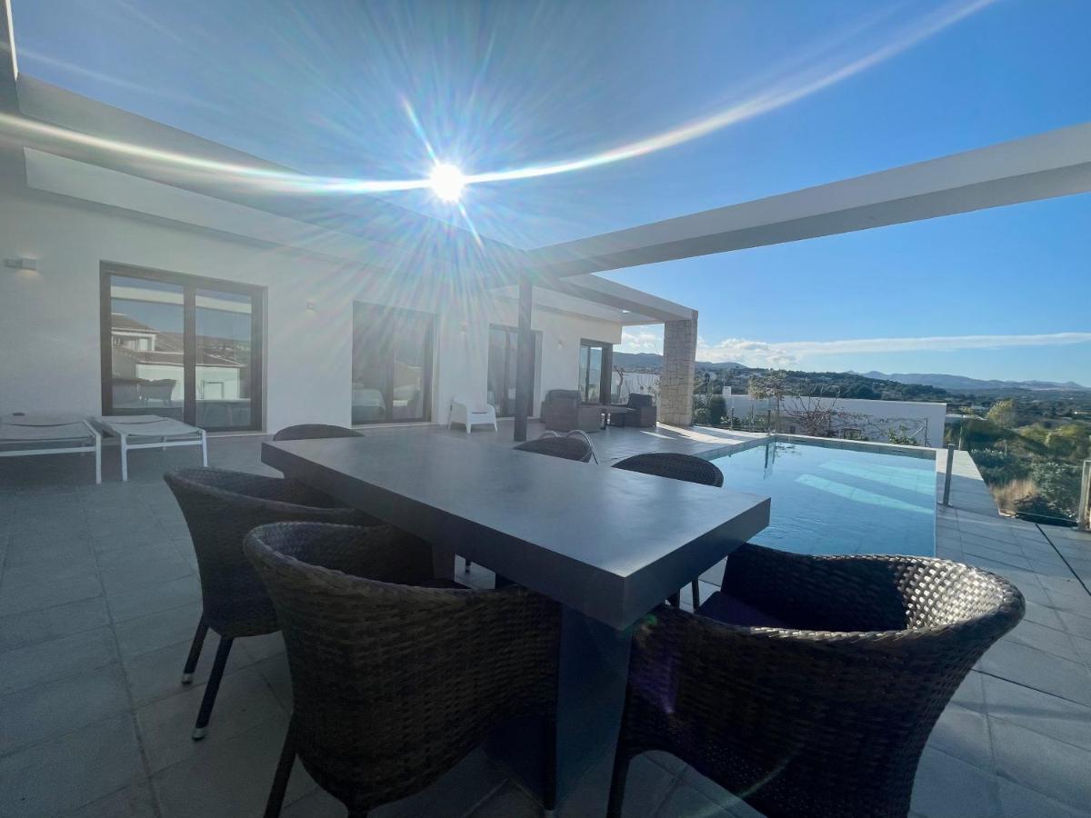 Montgo Villa *