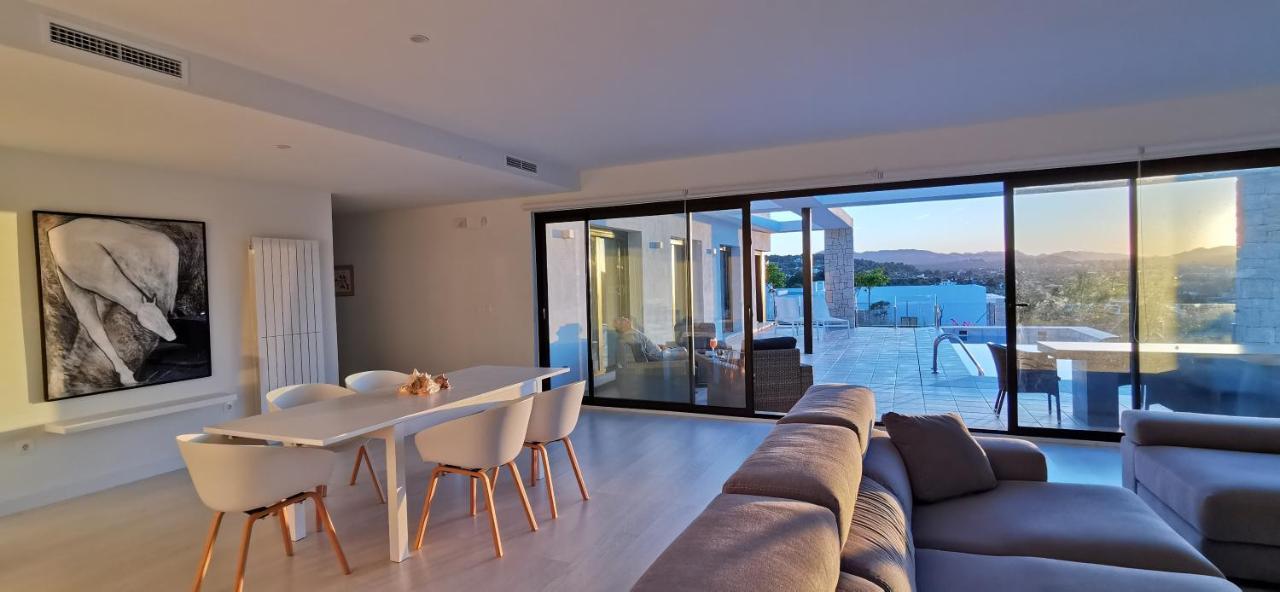 Montgo Villa *
