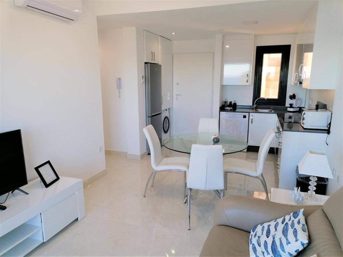 Al05: Newly Built Luxery 2 Bed Apartment,el Alamillo,roof Terrace,close To