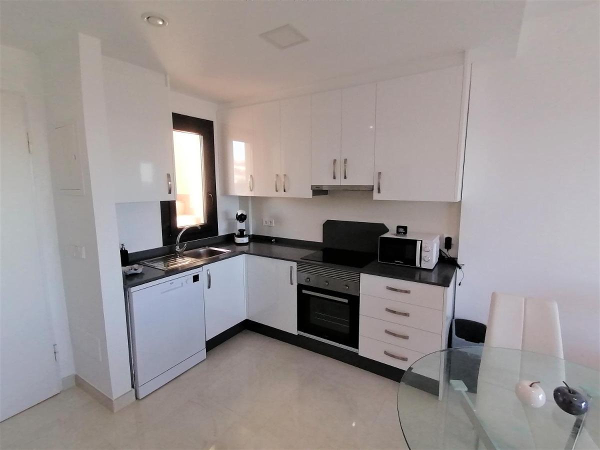 Al05: Newly Built Luxery 2 Bed Apartment,el Alamillo,roof Terrace,close To