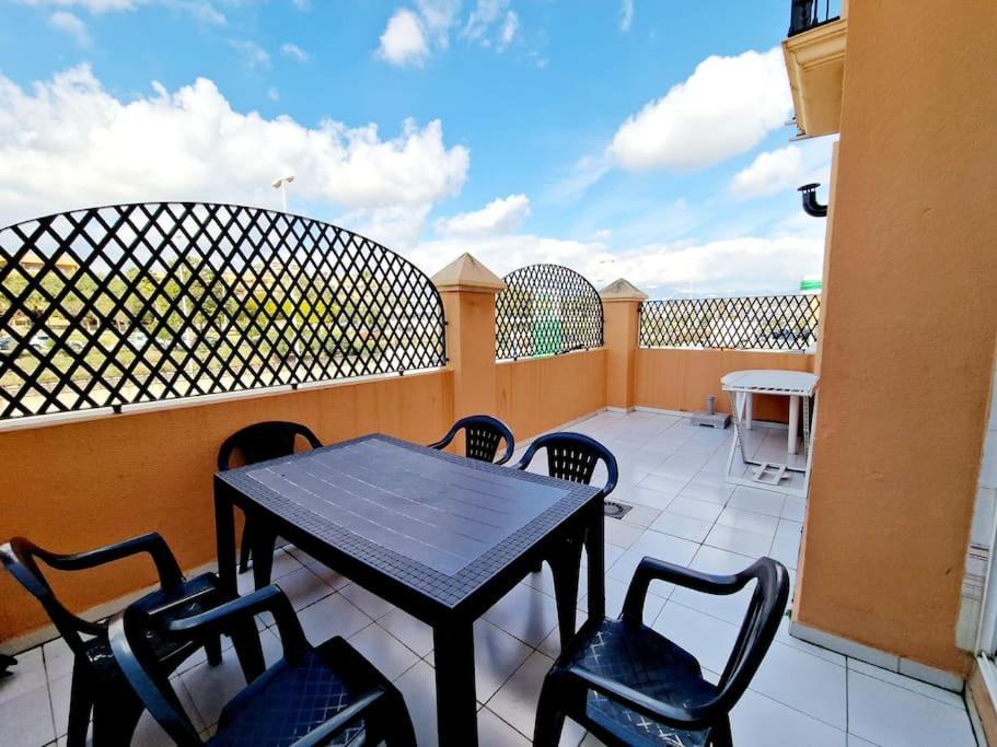 Semi-detached House In Butiplaya *