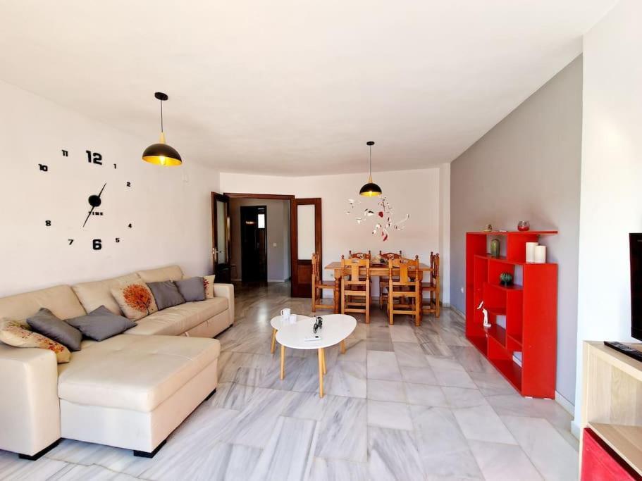 Semi-detached House In Butiplaya *