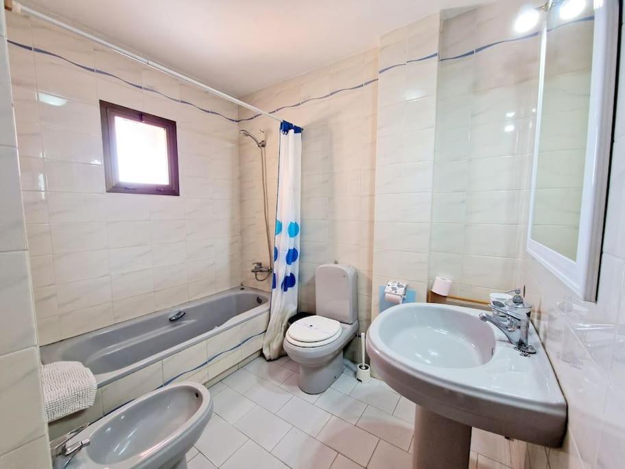 Semi-detached House In Butiplaya Apartment