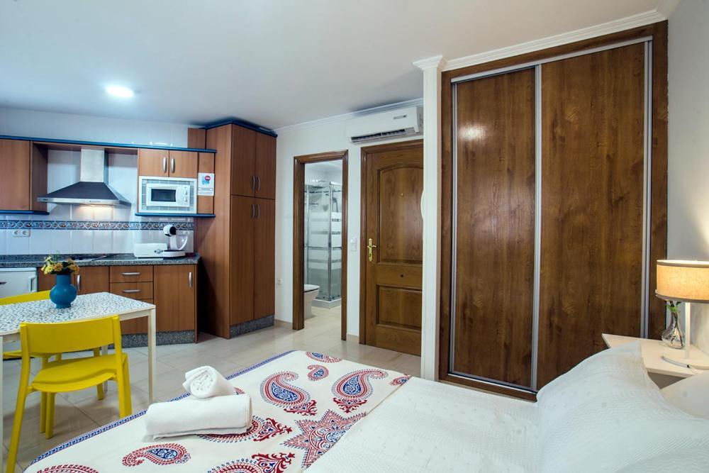 Amat - Only Adult - Playa El Bajondillo Apartamento *