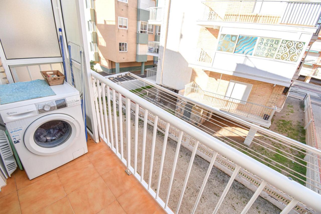 Amazing Time With 3 Bedrooms, 100m To The Grand *