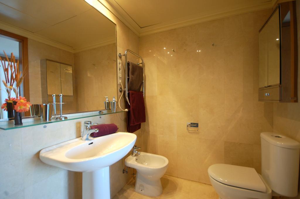 Lets Holidays Sea Views In Apartment Barcelona