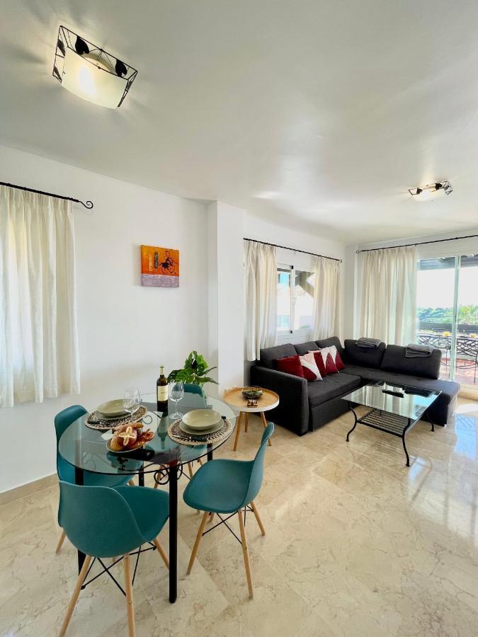 Apartamento Elevated, Modern & Bright Penthouse Sitio de Calahonda