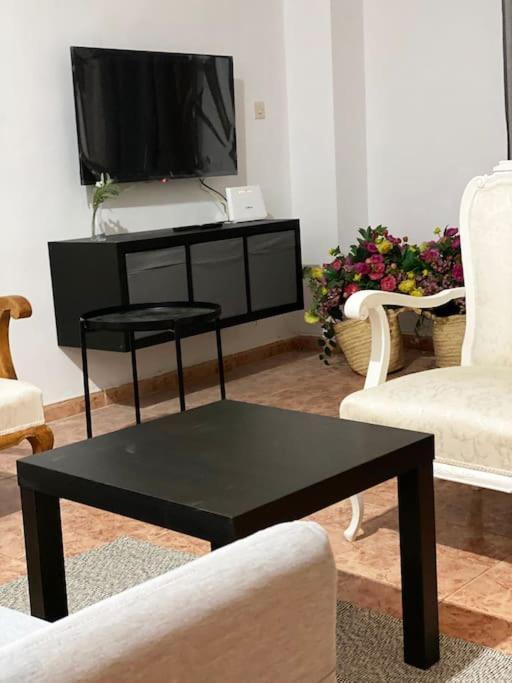 Apartamento In Spacious Flat In *