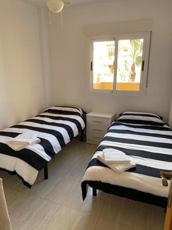 A Stunning 2 Bedroom 5 Min Walk To The Beautiful Beaches Of Vera Playa * Playas de Vera