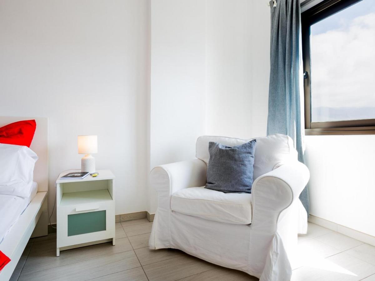 1215 Cozy With Pool, Wifi Sea View Apartment