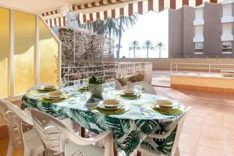 Sea Front Apart. 2 Pools / 1ª Linea. 2 Piscinas Apartamento