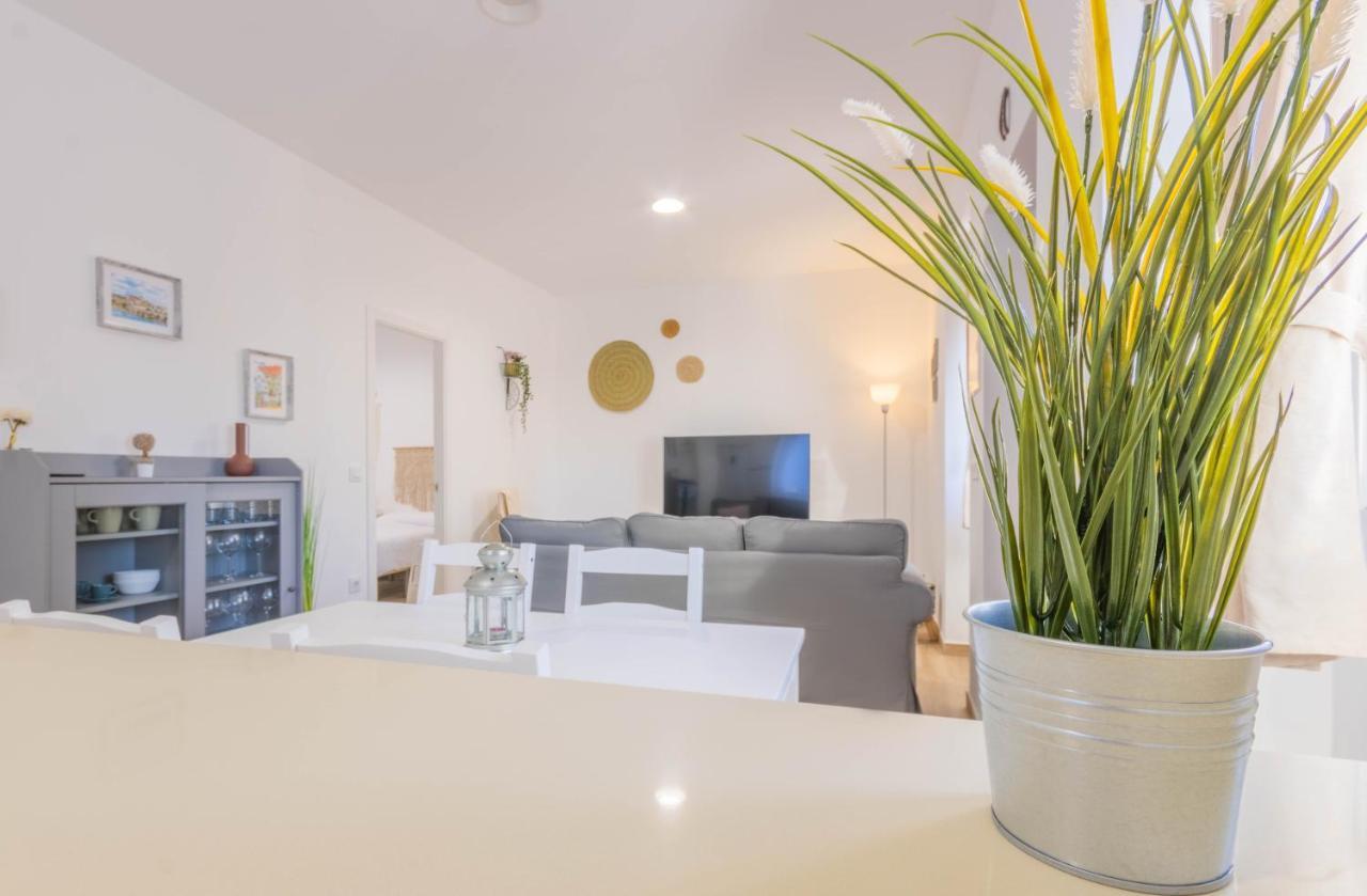 El Recuerdo Apartment *