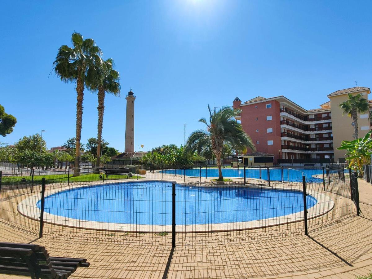 Global Properties, Con Terraza Y Piscina En La Playa De Canet Apartamento *