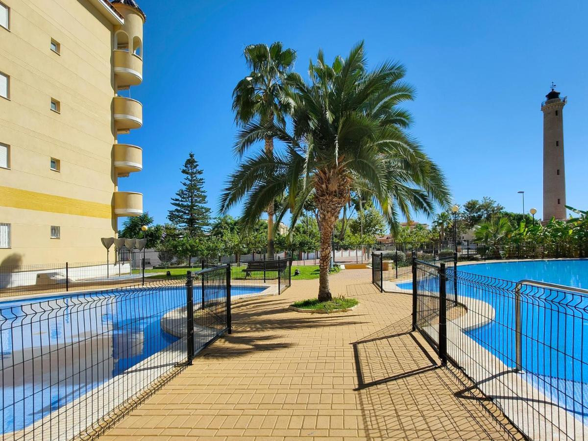 Apartamento Global Properties, Con Terraza Y Piscina En La Playa De Canet