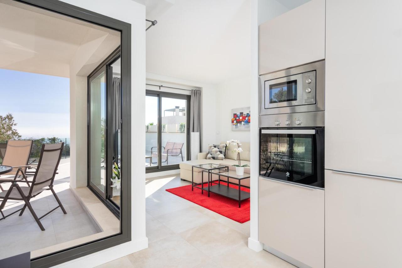 Modern With Pool In Ref 47 * Benalmádena