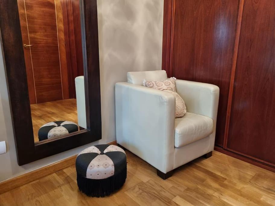 25a01 Duplex Con Jardin Y Garaje * Luanco