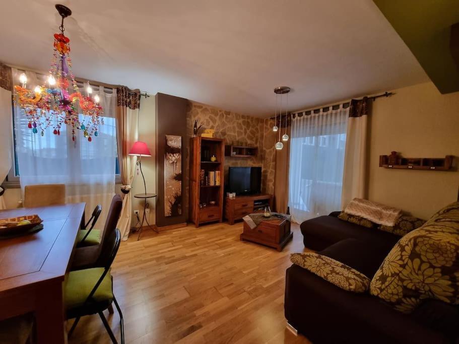 25a01 Duplex Con Jardin Y Garaje Apartamento Luanco