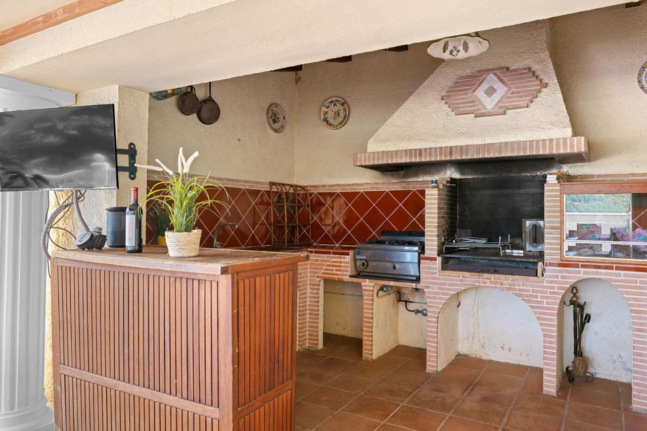 Karan - Plusholidays Villa