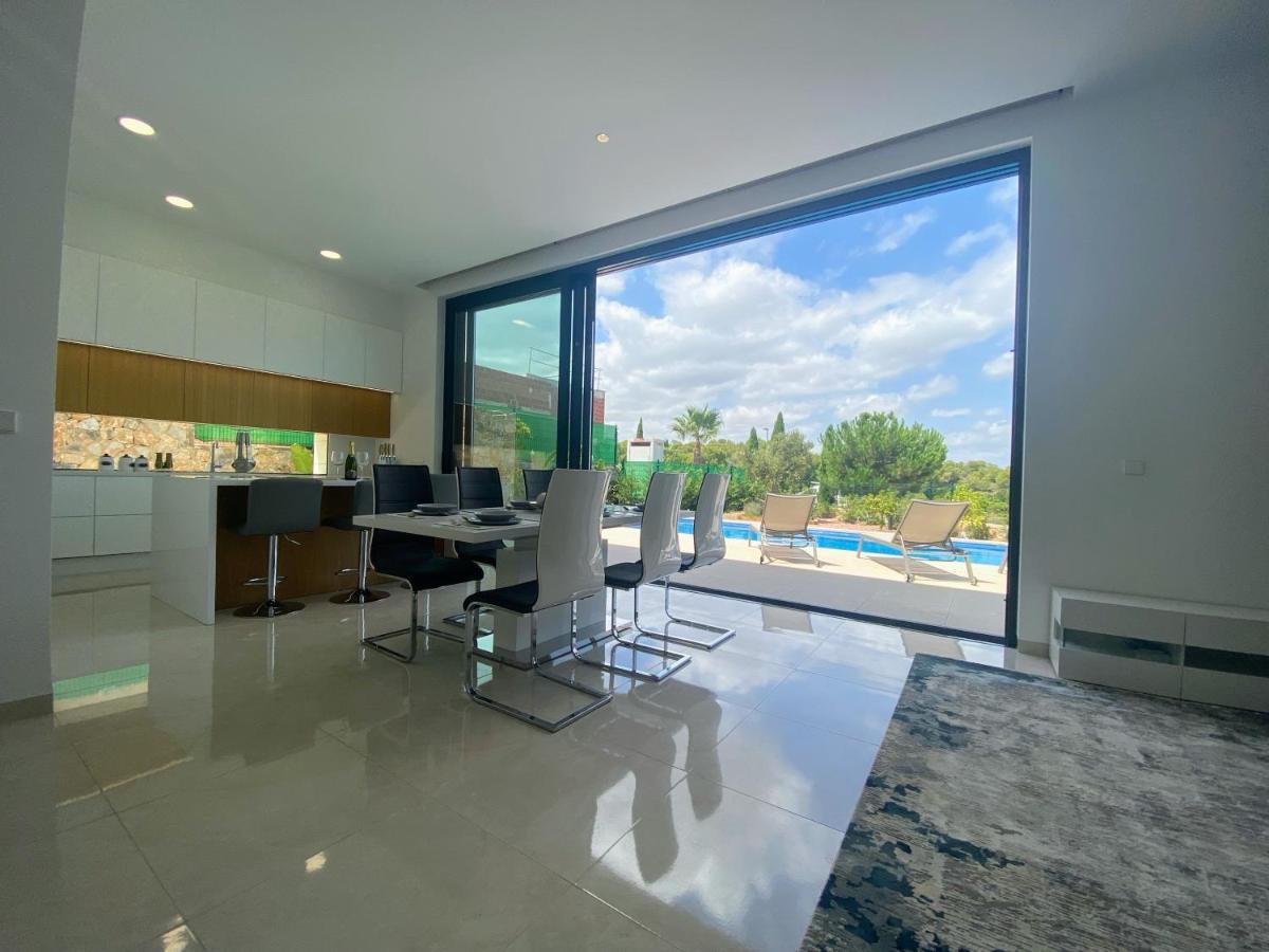 Villa Modern 4 Bed With Pool At Colinas Lc1 Dehesa de Campoamor (Orihuela Costa)