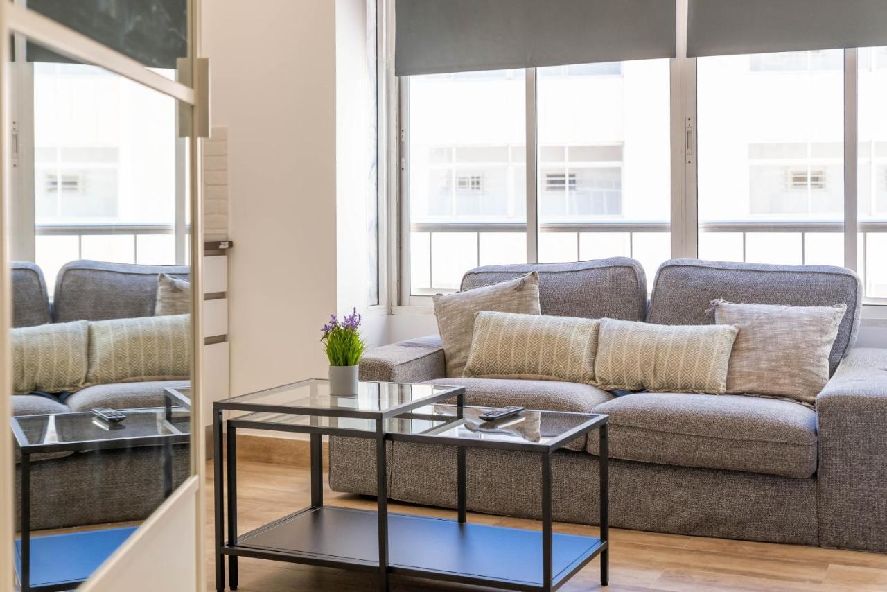Lxr Renovated & Pool 1hab. Apartment *