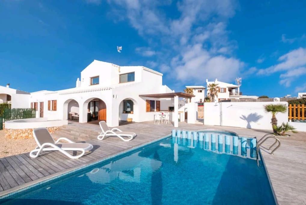 Amor Villa *