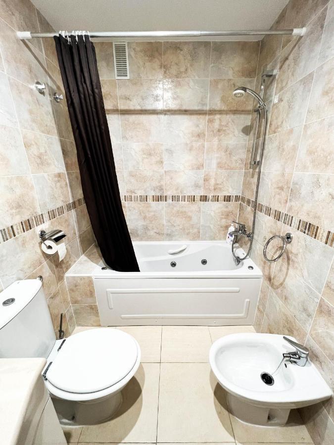 Renovated On The First Line Apartamento *