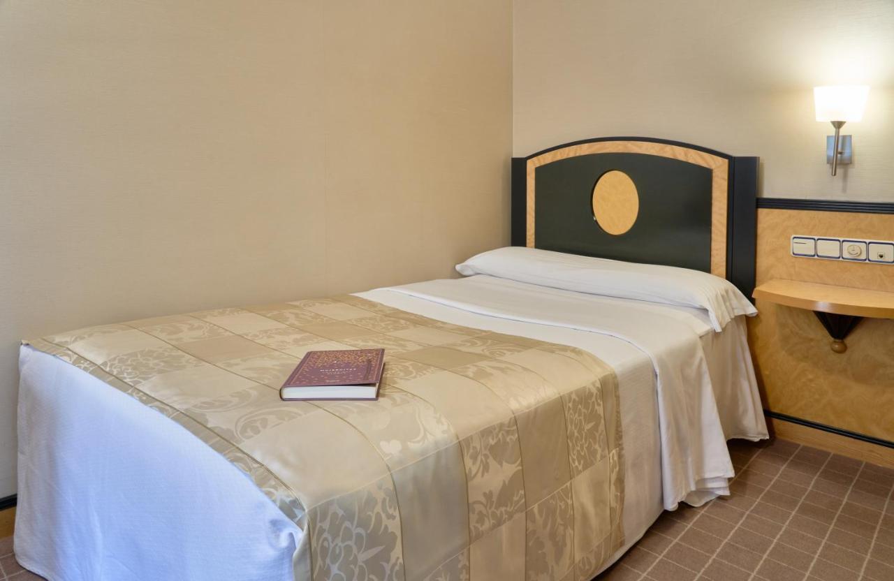 Maciá Condor 4*
