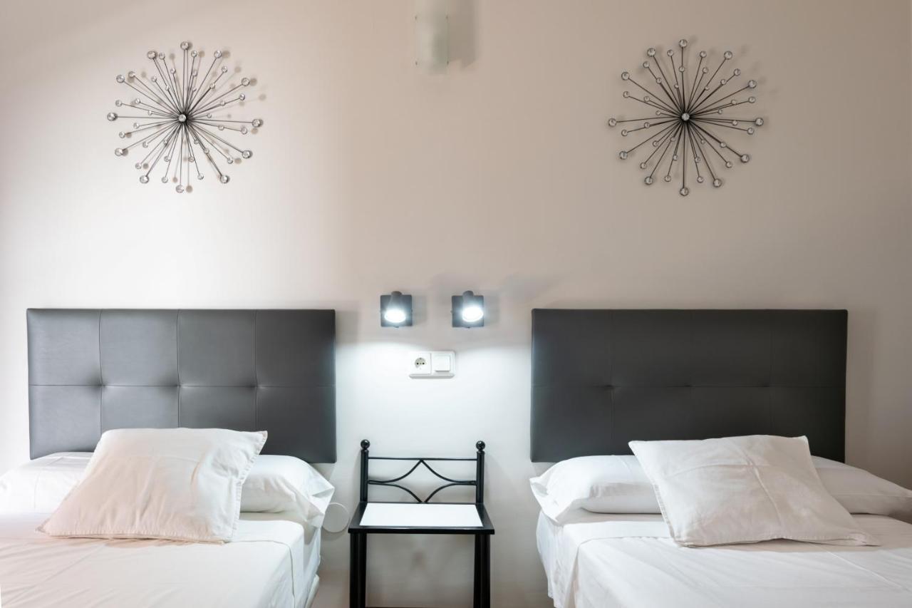 Guest house Cuevas 2*