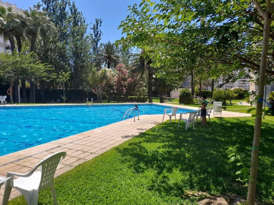 Apartamento Con Piscina Y Zonas Comunes *