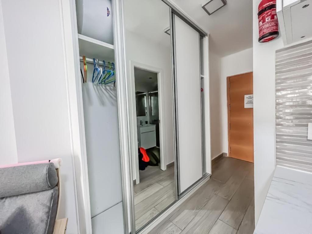 Reformed In 3k Apartment