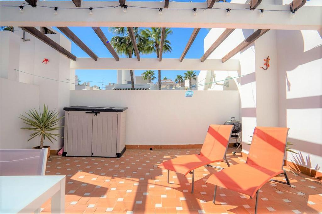 Сasa de vacaciones Beautiful 2 Bedroom With Communal Pools