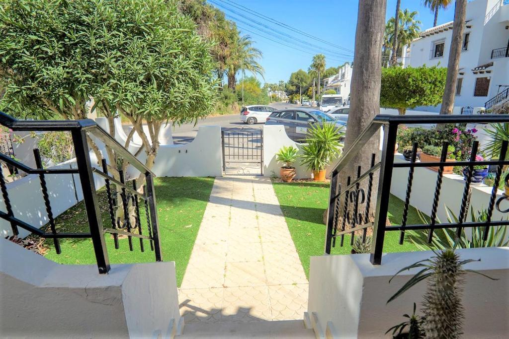 Сasa de vacaciones Beautiful 2 Bedroom With Communal Pools *