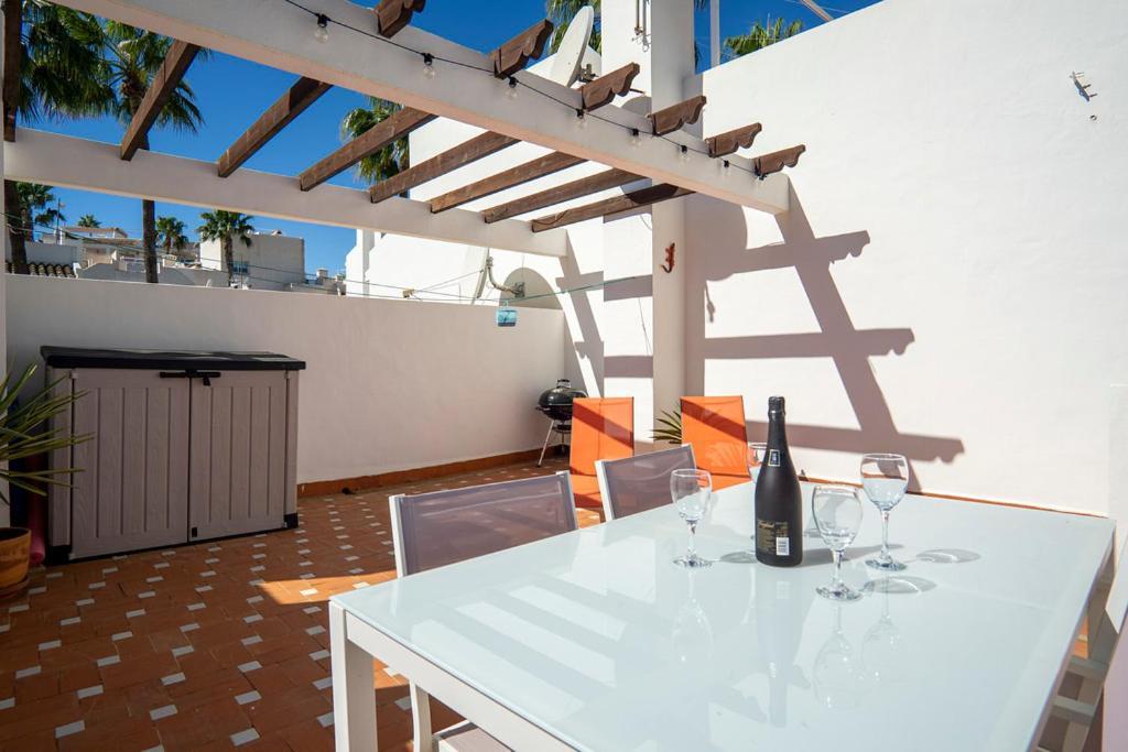 Beautiful 2 Bedroom With Communal Pools Villamartín