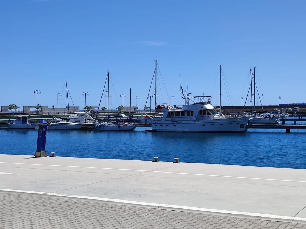 Tranquila Casa Frente Al Mar Adra