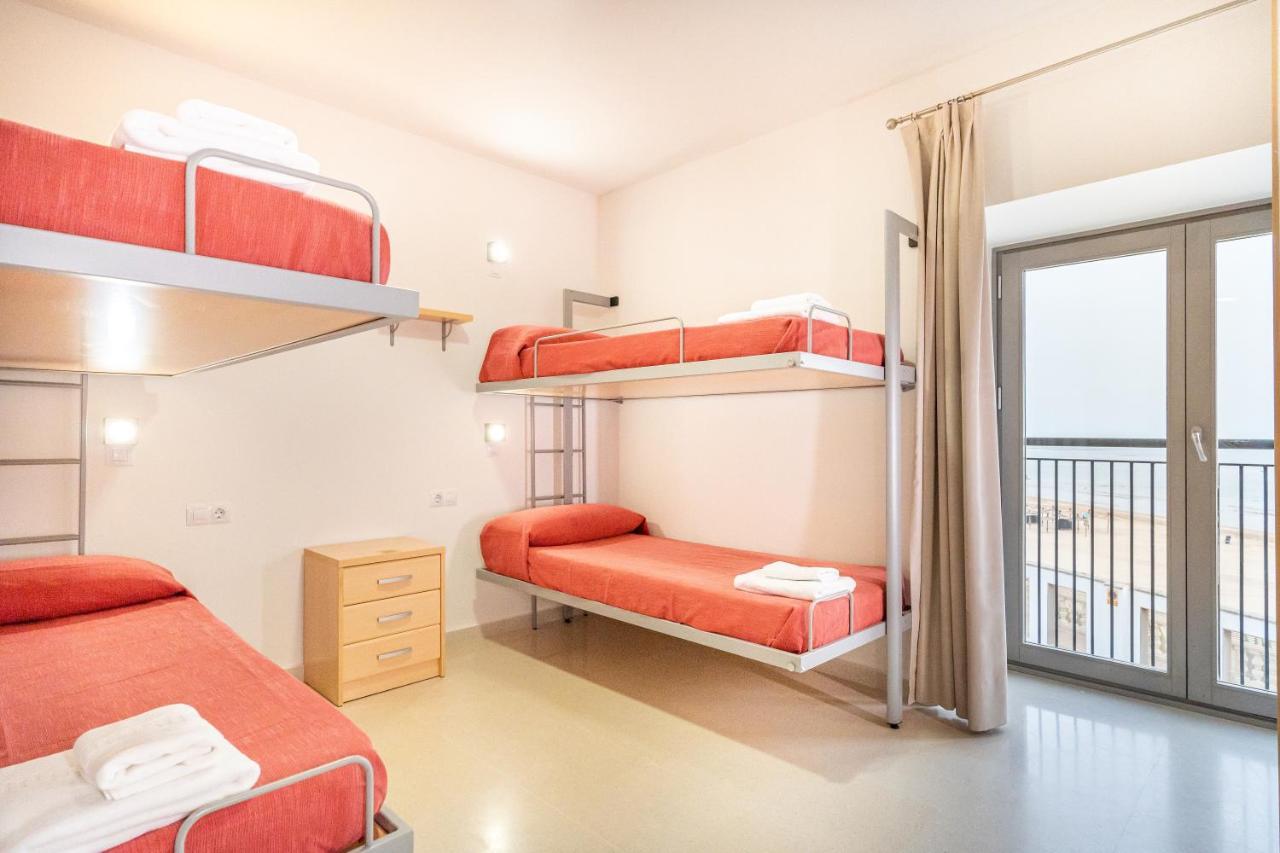 Inturjoven Hostel *