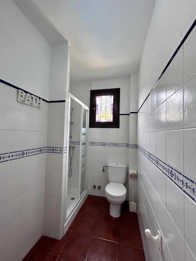En Con Piscina Y Jacuzzi Сasa de vacaciones *