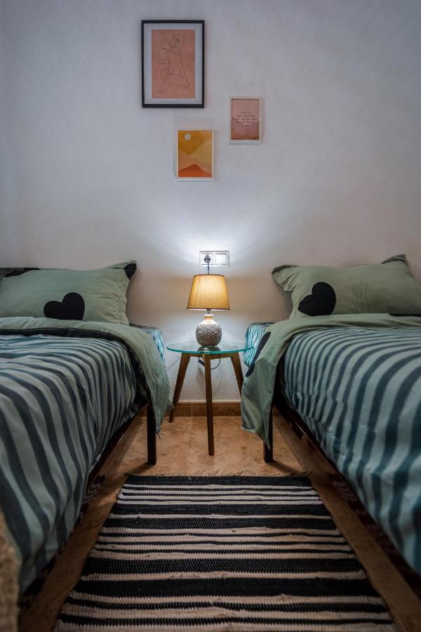 Casy With Sea View Apartment