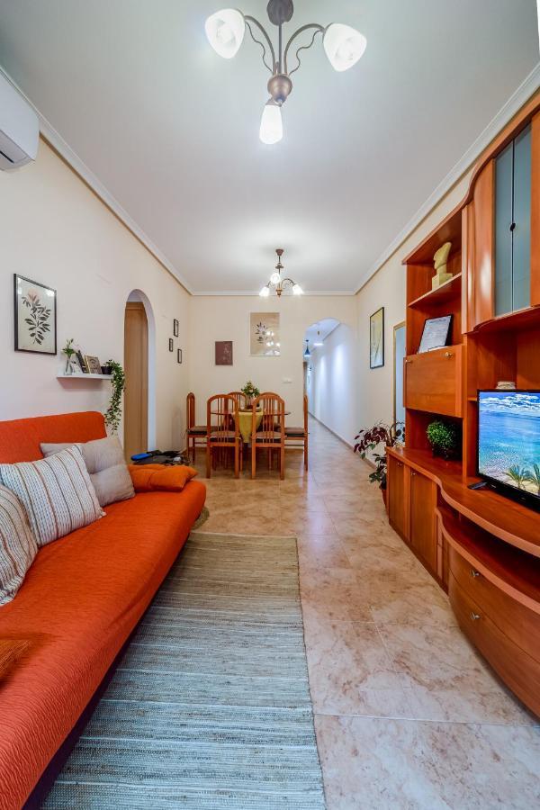 Casy With Sea View Apartment *