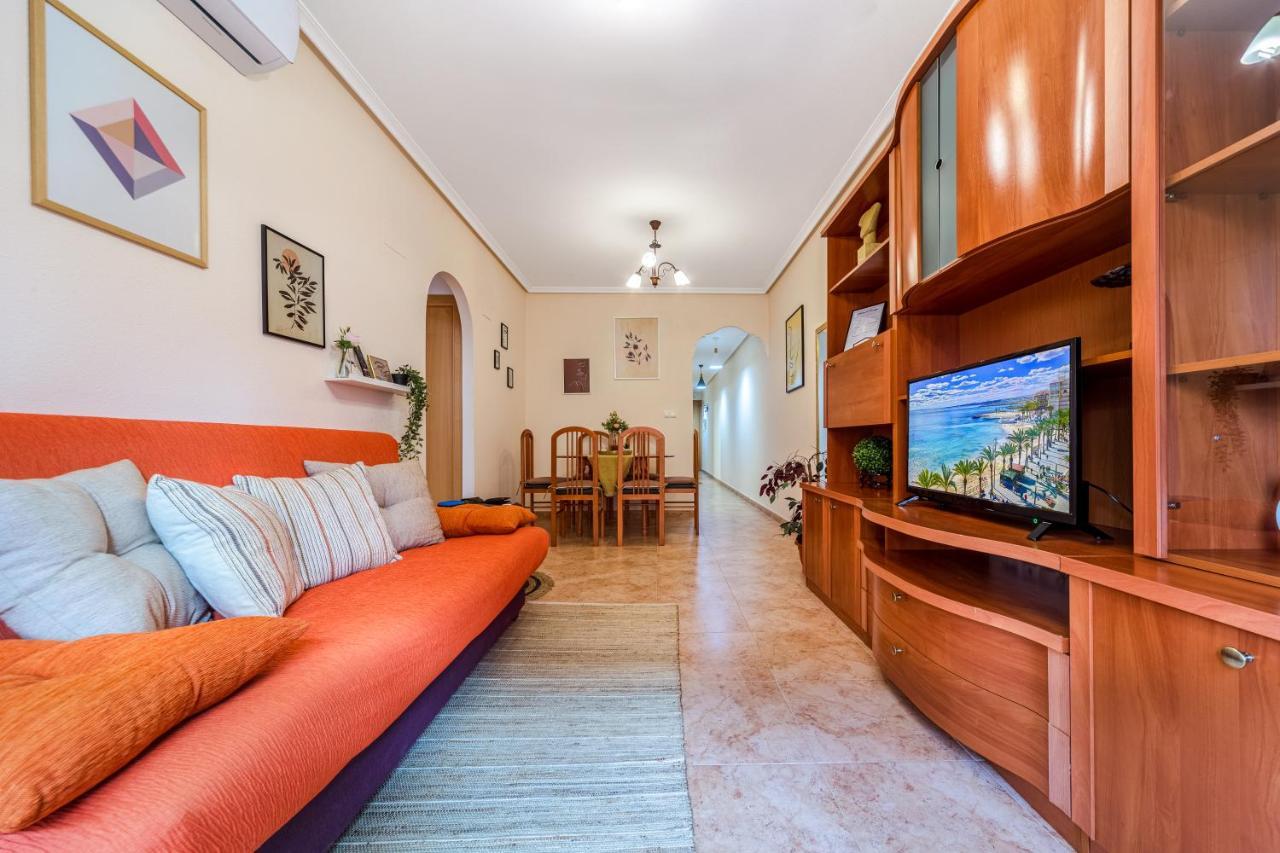 Casy With Sea View Torrevieja