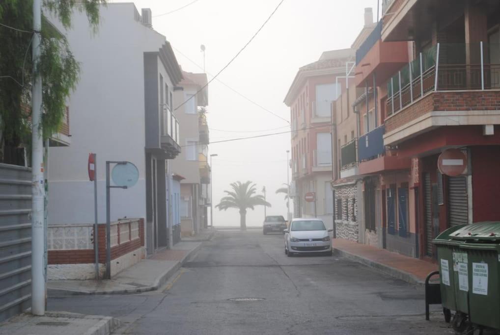 The Is Close But Quiet And Not Noisy Casa Reformada Cerca De La Playa Apartamento