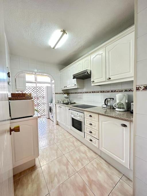 Apartamento Tropical Lounge, Cristianos, Pool & Sea, Wifi Los Cristianos (Tenerife)