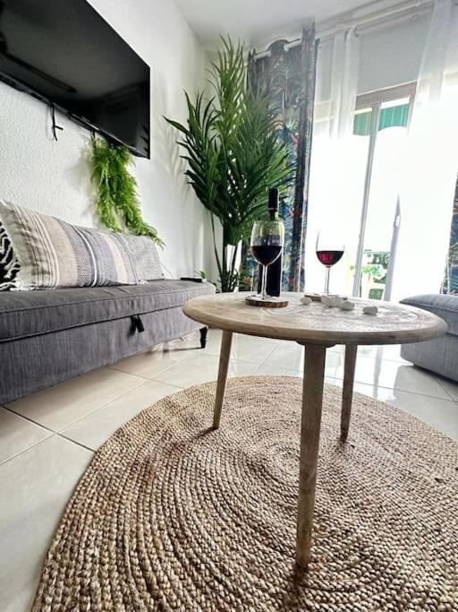 Apartamento Tropical Lounge, Cristianos, Pool & Sea, Wifi