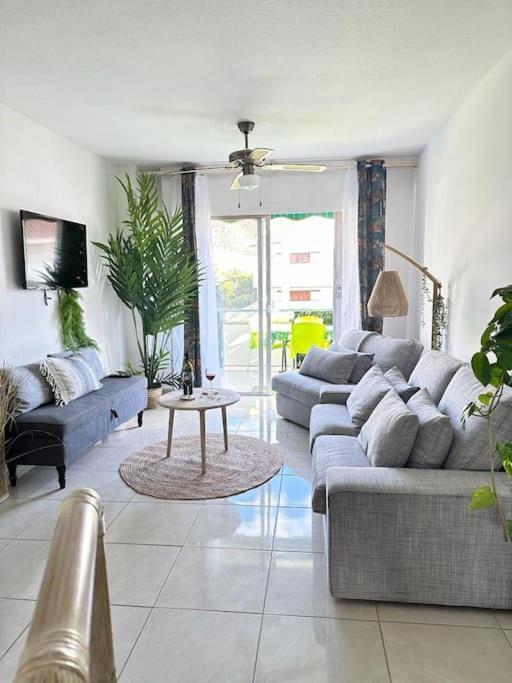 Tropical Lounge, Cristianos, Pool & Sea, Wifi * Los Cristianos (Tenerife)