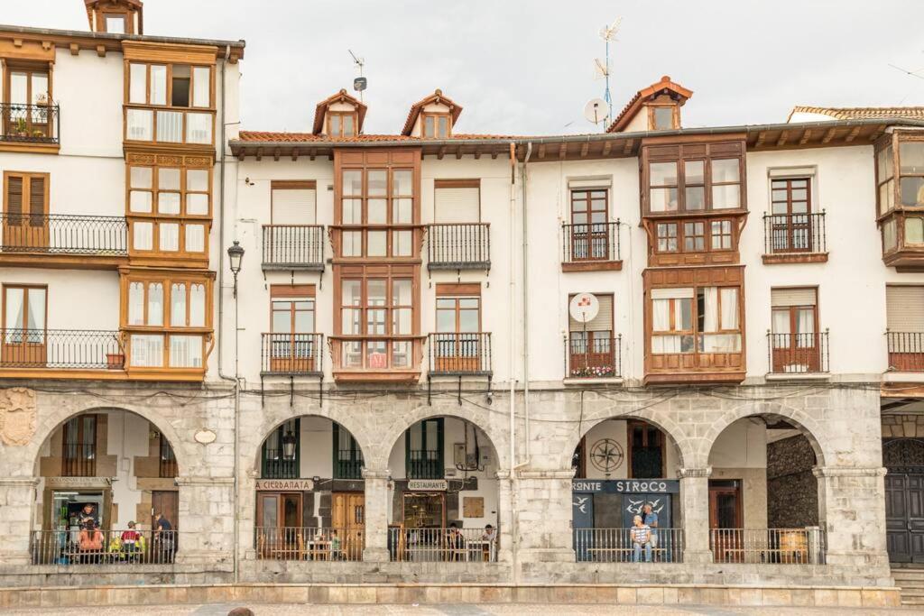 Sea Views In The Heart Of The Old Town *