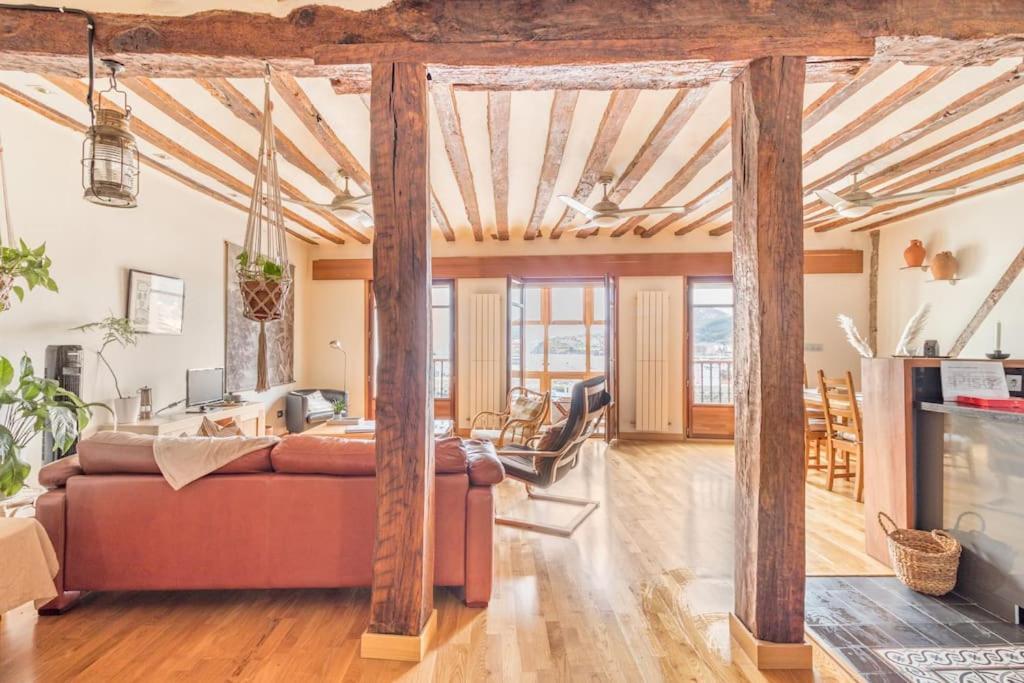 Sea Views In The Heart Of The Old Town Apartment