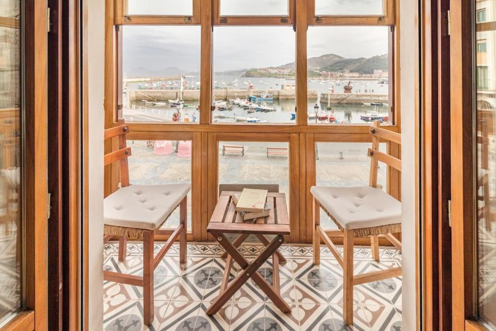 Sea Views In The Heart Of The Old Town Apartment