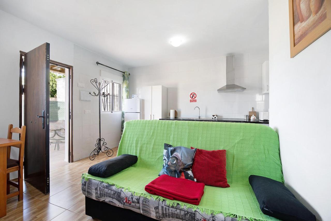 Casa Manoli 3 Chiclana Holiday home *