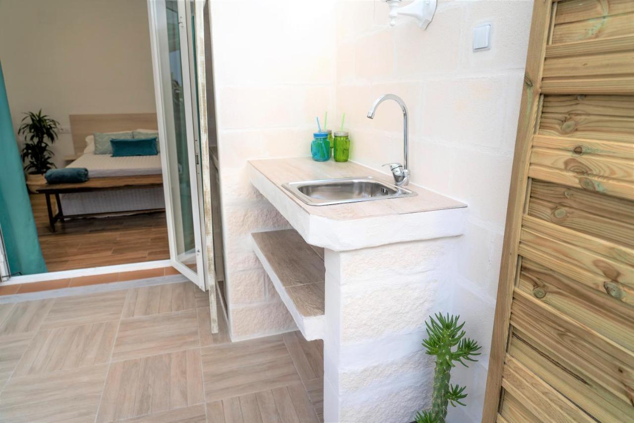 Apartment La Calita Escondida - Jacuzzi Y Cocina En Terraza Privada - Piscina Y Parking Gratis Chiclana de la Frontera